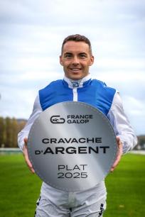 Une image contenant plein air, personne, ciel, herbe
Le contenu généré par l’IA peut être incorrect.